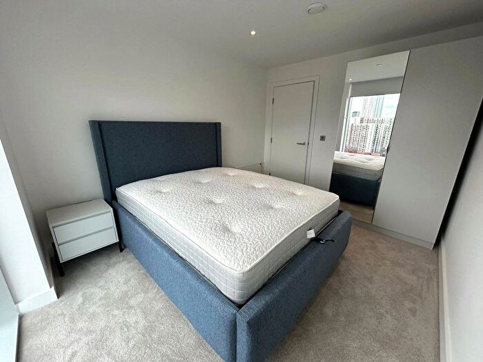 2 Bedroom Flat To Rent In Cortland At Colliers Yard, Bankside Boulevard, Salford, M3