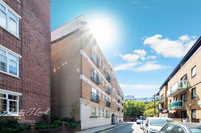 1 Bedroom Flat For Sale In Cartwright Street, Tower Hill, London, E1