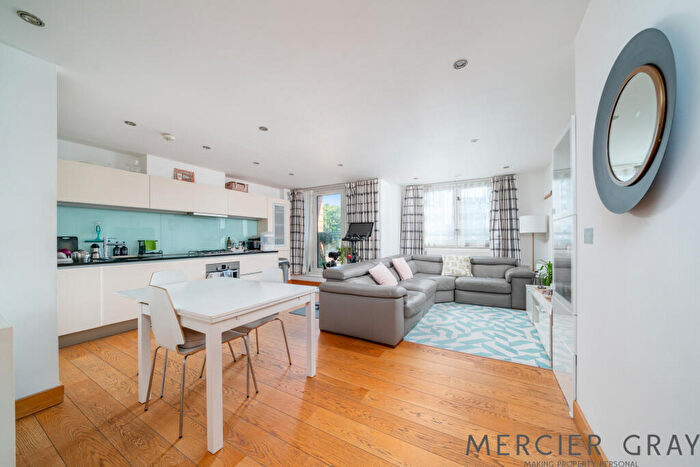 2 Bedroom Flat For Sale In The Panoramic, Pond Street, Belsize Park, NW3