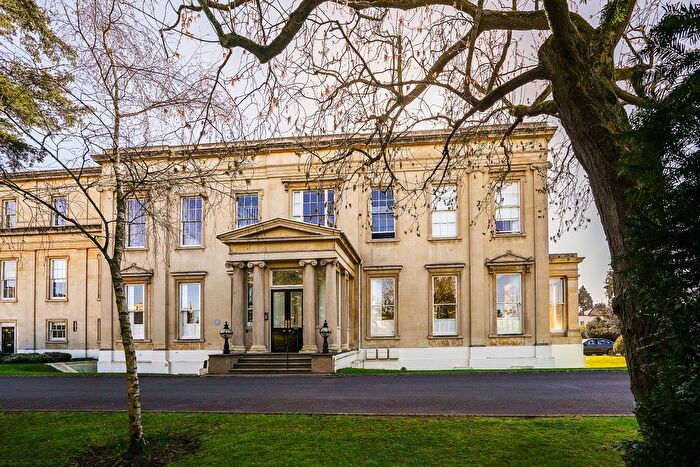 3 Bedroom Flat For Sale In Suffolk Square, Cheltenham, GL50