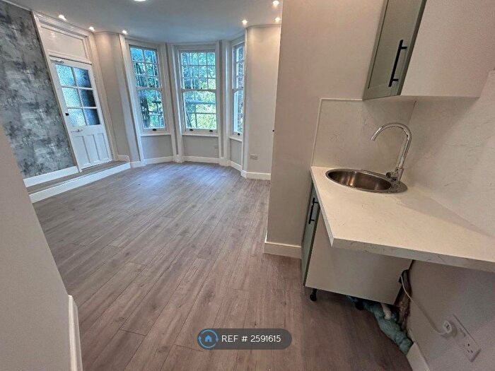 Studio To Rent In Fortis Green Road, Muswell Hill, London, N10