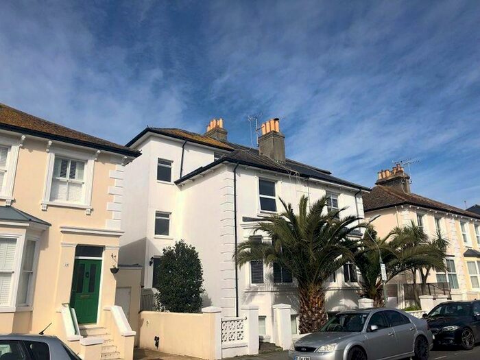 1 Bedroom Flat To Rent In Hova Villas, Hove, BN3
