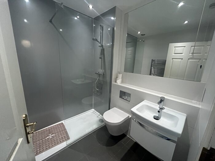 2 Bedroom House To Rent In Chancellor Court, Liverpool, L8
