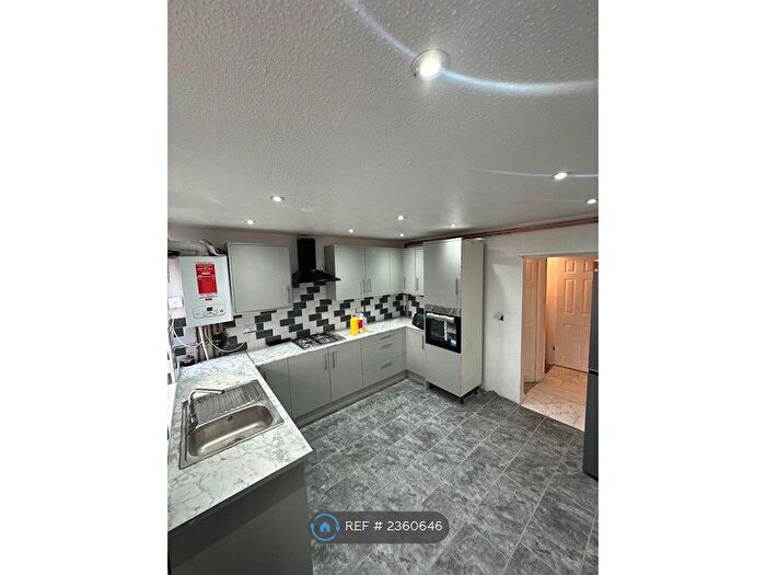 3 Bedroom Terraced House To Rent In Titmuss Avenue, London, SE28