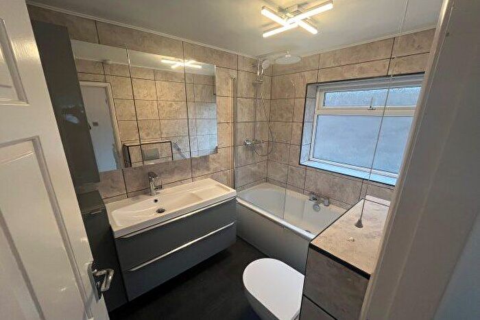 3 Bedroom Mews To Rent In Sharston Crescent, Knutsford, WA16