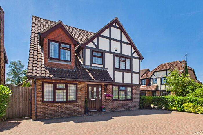 4 Bedroom Detached House For Sale In Reynolds Green, College Town, Sandhurst, Berkshire, GU47