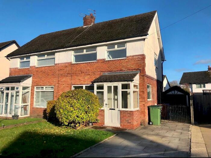 3 Bedroom Semi-Detached House To Rent In Barnes Avenue, Heaton Moor, Stockport, SK4