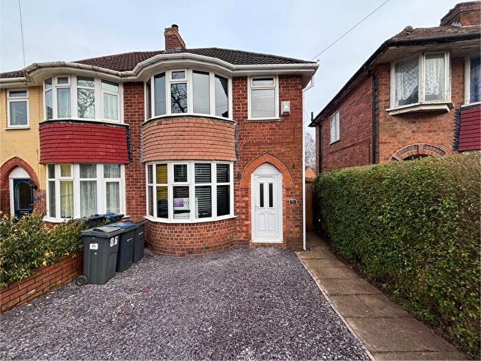 3 Bedroom House To Rent In Ryde Park Road, Rednal, Birmingham, B45