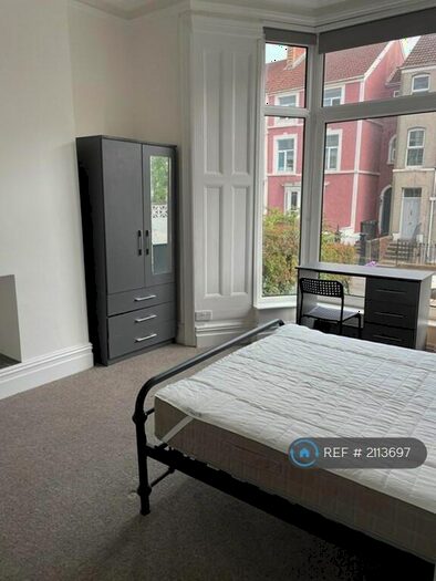 8 Bedroom Semi-Detached House To Rent In Bryn Road, Brynmill, Swansea, SA2