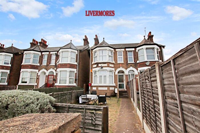 1 Bedroom Flat For Sale In Priory Road, Dartford, DA1