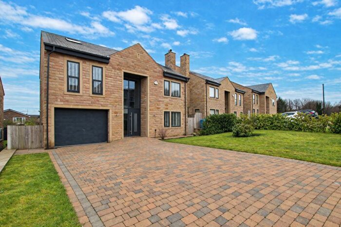 6 Bedroom Detached House For Sale In Starring Road, Littleborough, OL15