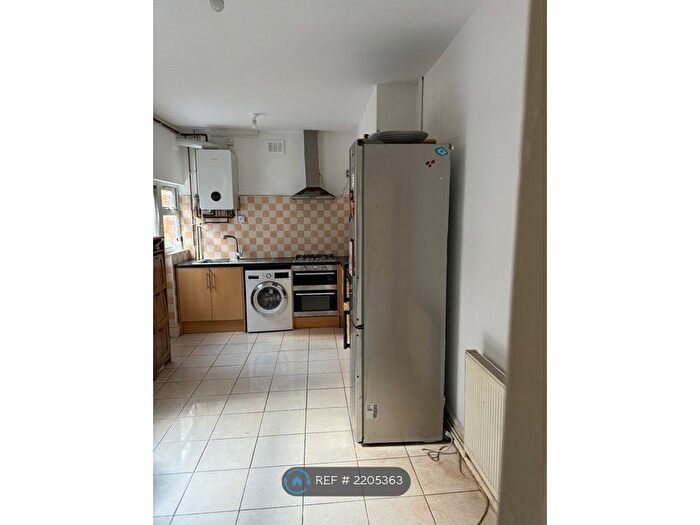 3 Bedroom Terraced House To Rent In Westbourne Road, Birmingham, B21