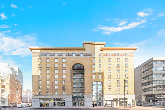 2 Bedroom Flat For Sale In Commercial Road, London, E1