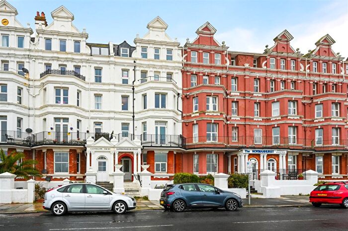 2 Bedroom Flat For Sale In De La Warr Parade, Bexhill-On-Sea, TN40