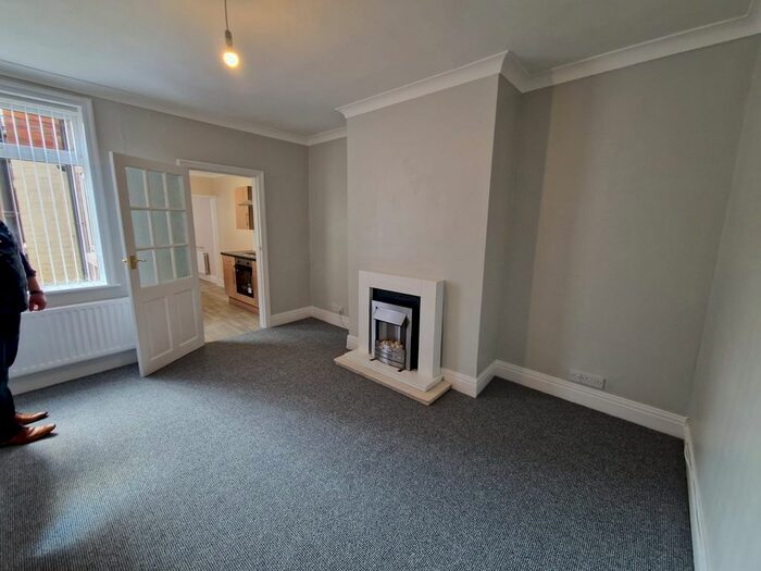 2 Bedroom Flat To Rent In South Eldon Street, South Shields, NE33