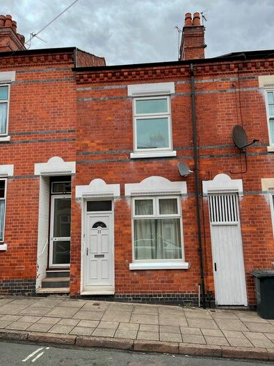 3 Bedroom Terraced House To Rent In Fairfield Street, Leicester, Leicestershire, LE5