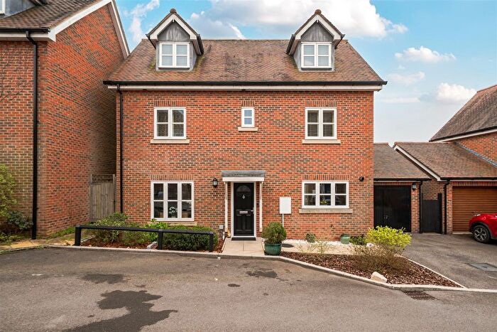 5 Bedroom Town House For Sale In Orchid Close, Knowle, Fareham, PO17