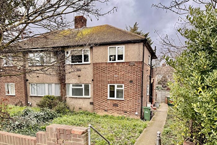 2 Bedroom Maisonette To Rent In Perry Street, Dartford, DA1