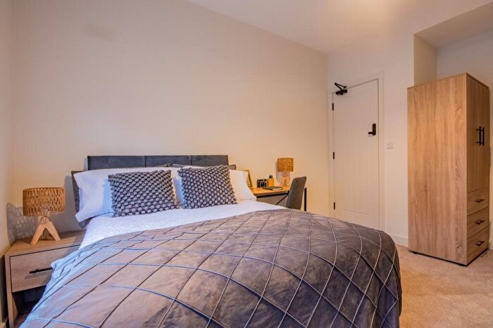 1 Bedroom Flat To Rent In Room Cranmer Street, Long Eaton, NG10