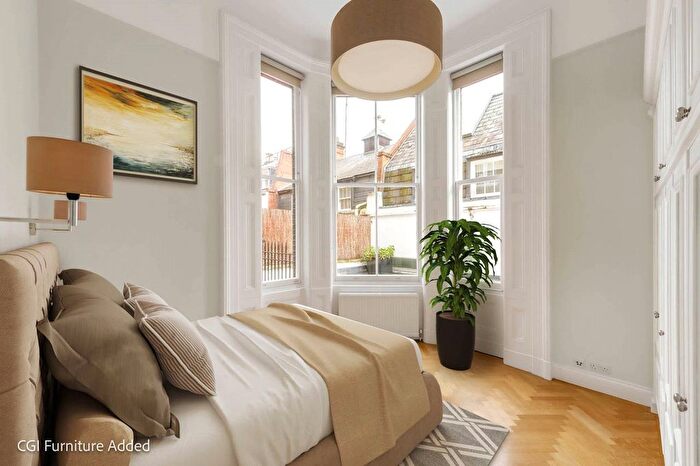 1 Bedroom Flat For Sale In Cadogan Square, London, SW1X