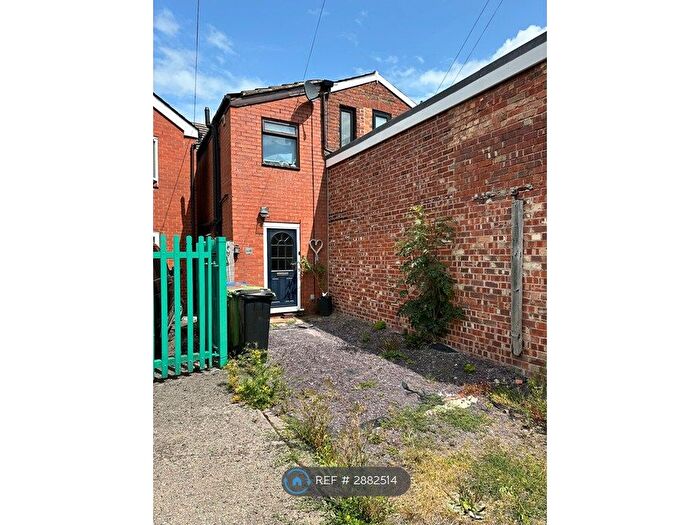 1 Bedroom Flat To Rent In Stockport Road, Cheadle, SK8