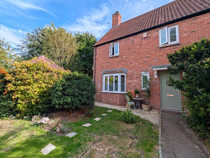 3 Bedroom Terraced House For Sale In Poveys Place, Bishopstone, Swindon, SN6