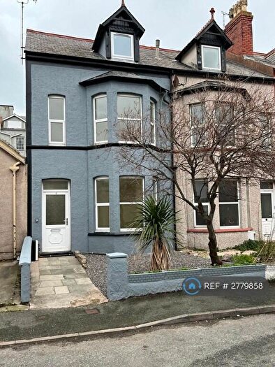 6 Bedroom Semi Detached House To Rent In Victoria St, Llandudno, LL30