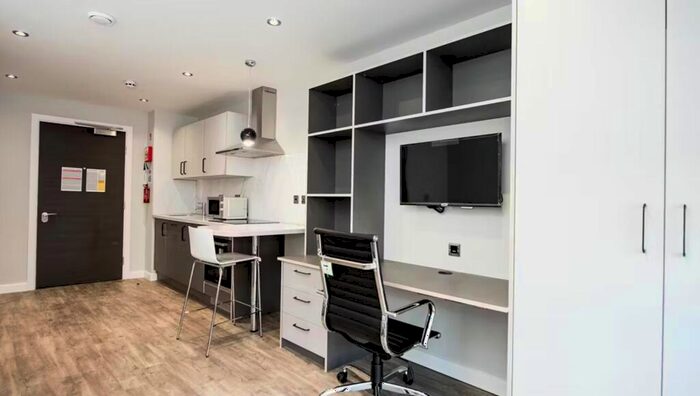 1 Bedroom Flat To Rent In Upperton Rd, Leicester, LE3