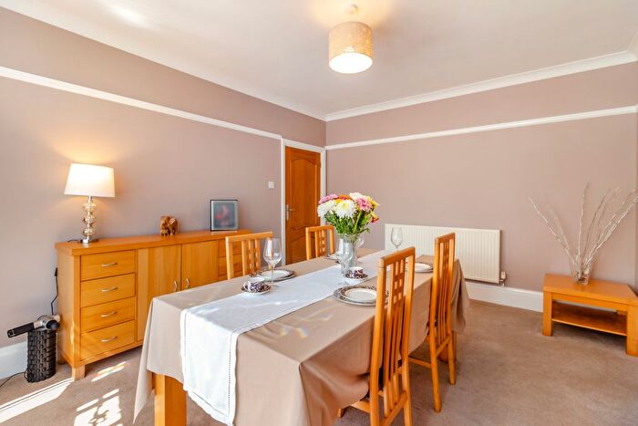 4 Bedroom Detached House For Sale In Usk Road, Pontypool, Torfaen, NP4