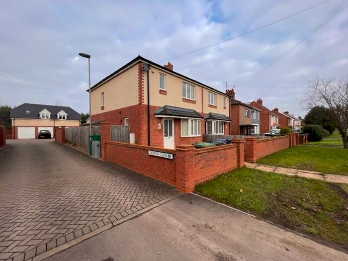 3 Bedroom House To Rent In Broadway, Yaxley, Peterborough, PE7