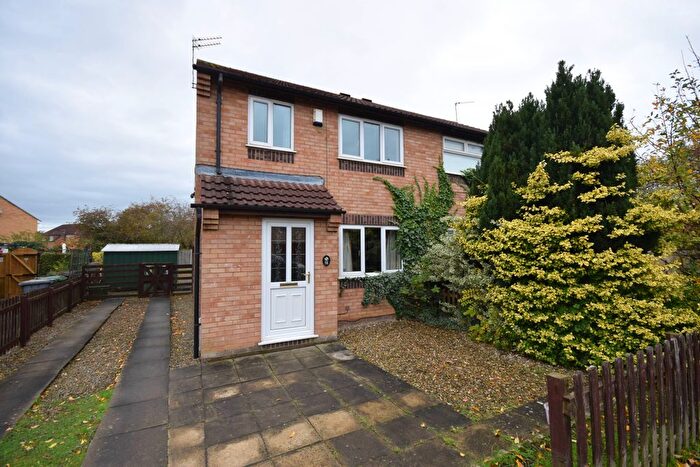 3 Bedroom Semi Detached House To Rent In Bellhouse Way, York, YO24