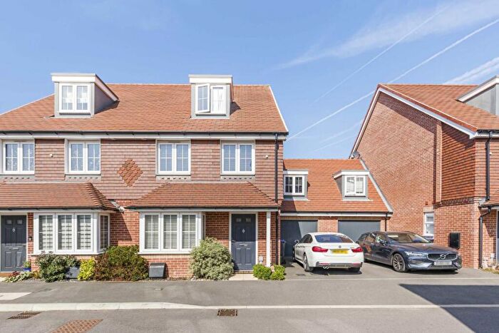 4 Bedroom Semi-Detached House To Rent In Keywood Drive, Hersham, KT12