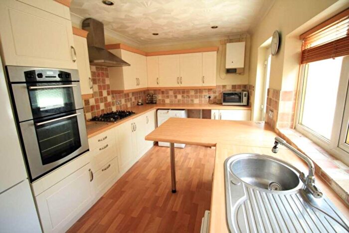 3 Bedroom Semi-Detached House To Rent In Brunswick Road, Ipswich, IP4