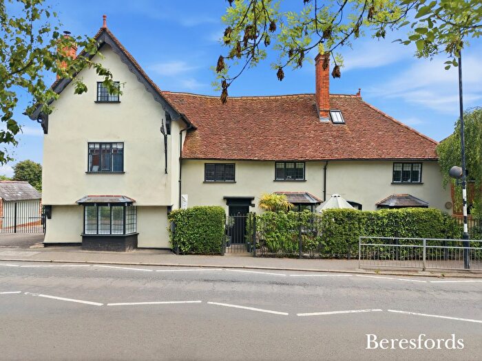 2 Bedroom Flat For Sale In North Street, Dunmow, CM6