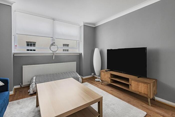 1 Bedroom Flat For Sale In Marine Parade, Brighton, BN2