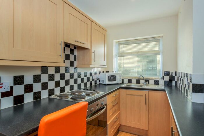 1 Bedroom Apartment To Rent In Highland Road, Southsea, PO4