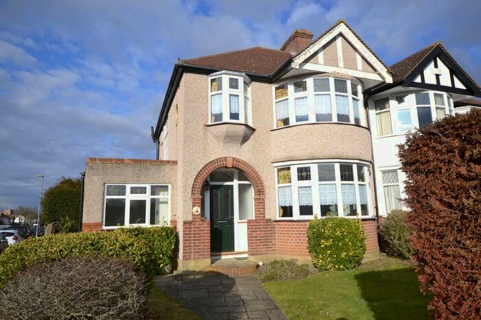 3 Bedroom Semi-Detached House To Rent In Southcroft Avenue, West Wickham, BR4