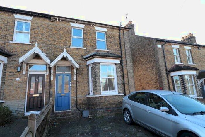 1 Bedroom Flat To Rent In Ongar Road, Brentwood, CM15