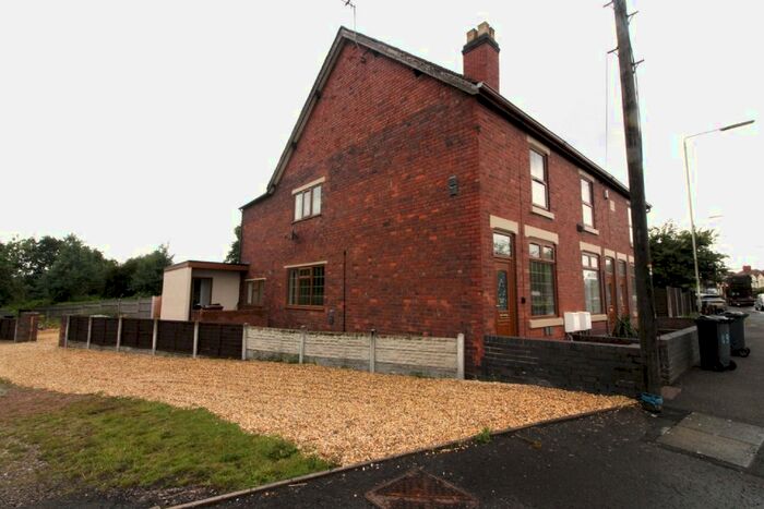 2 Bedroom Terraced House To Rent In Chester Road North, Brownhills, Walsall, WS8