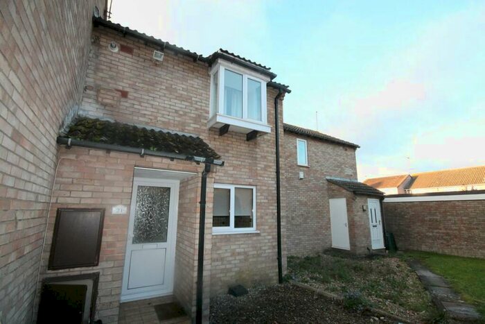 2 Bedroom House To Rent In Elizabeth Crescent, Stoke Gifford, BS34