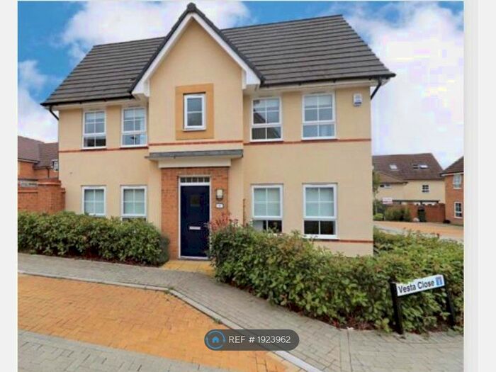 3 Bedroom Detached House To Rent In Vesta Close, Fairfields, Milton Keynes, MK11