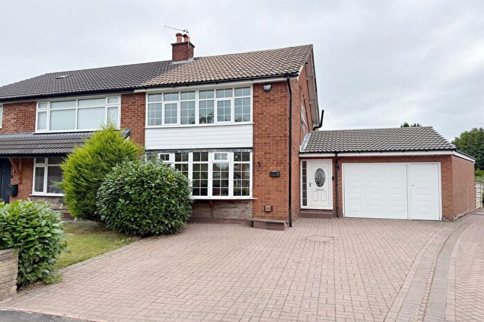 3 Bedroom Semi-Detached House For Sale In Derwent Drive, Bramhall, SK7