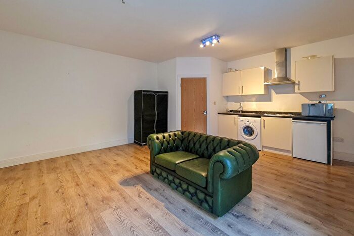 Studio To Rent In Pachesham Park, Leatherhead, Surrey, KT22