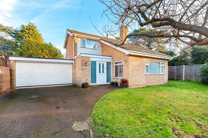 4 Bedroom Detached House For Sale In Yarmouth Road, Lowestoft, NR32