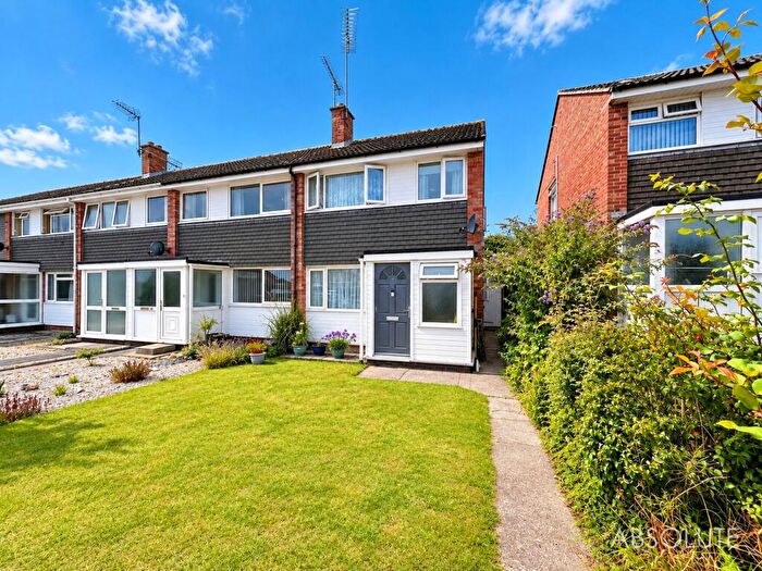 3 Bedroom End Of Terrace House To Rent In Elm Grove Drive, Dawlish, EX7
