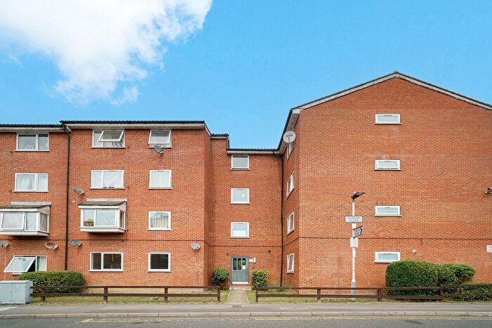 1 Bedroom Flat To Rent In Gurney Close, Barking, IG11