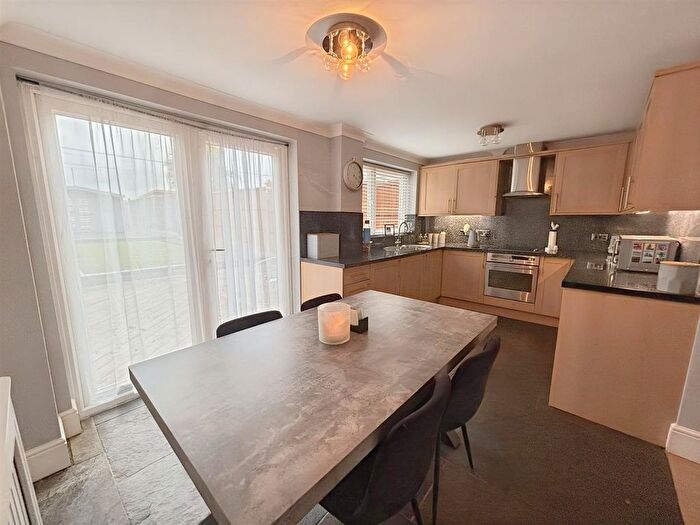 3 Bedroom Terraced House For Sale In Boyce Road, Stanford-Le-Hope, SS17
