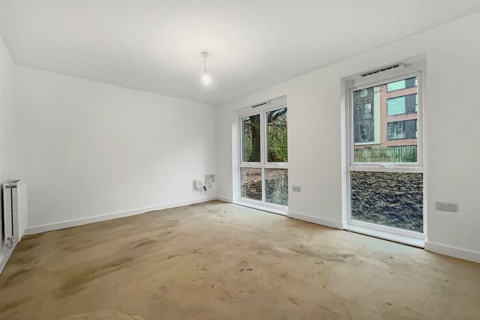 2 Bedroom Flat To Rent In Dennis Davison Place, Coventry, CV4