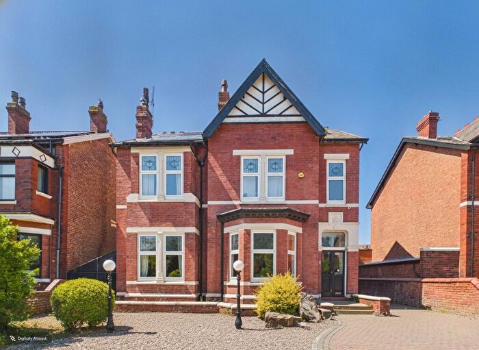5 Bedroom Detached House For Sale In Lethbridge Road, Southport, PR8