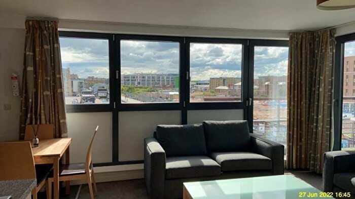 3 Bedroom Flat To Rent In Lower Gilmore Bank, Fountainbridge, Edinburgh, EH3